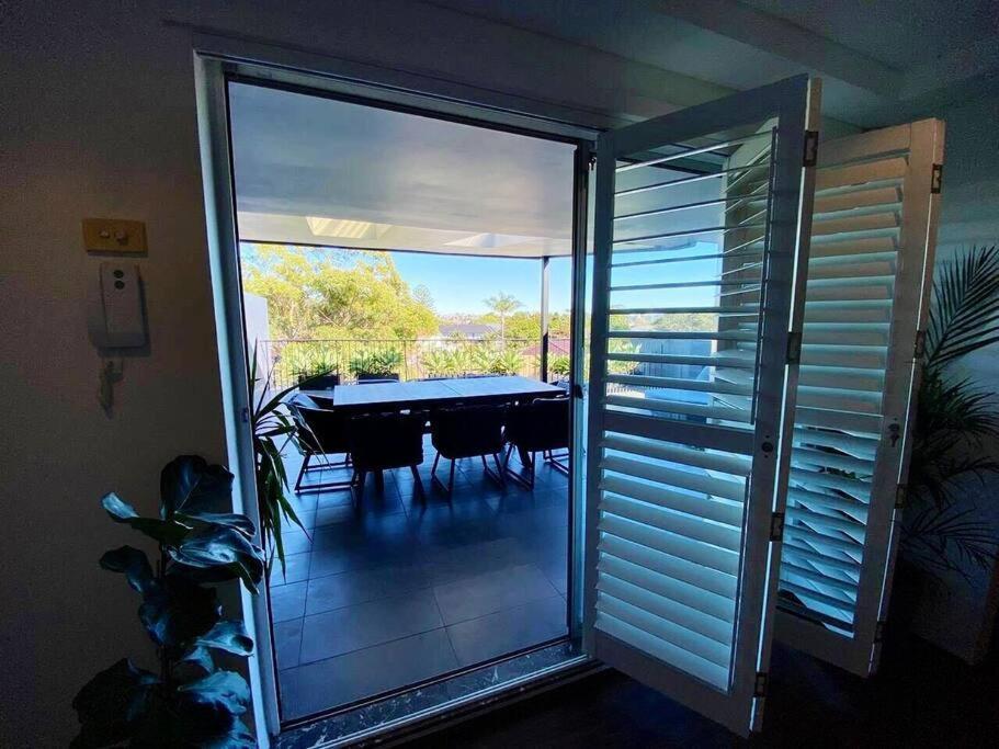 Chic Rose Bay Pad With Huge Outdoor Sunny Balcony Appartamento *